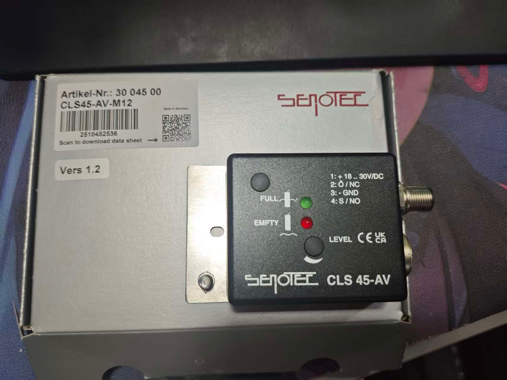 3004500 Усилитель сигнала CLS 45-AV-M12 SenoTec