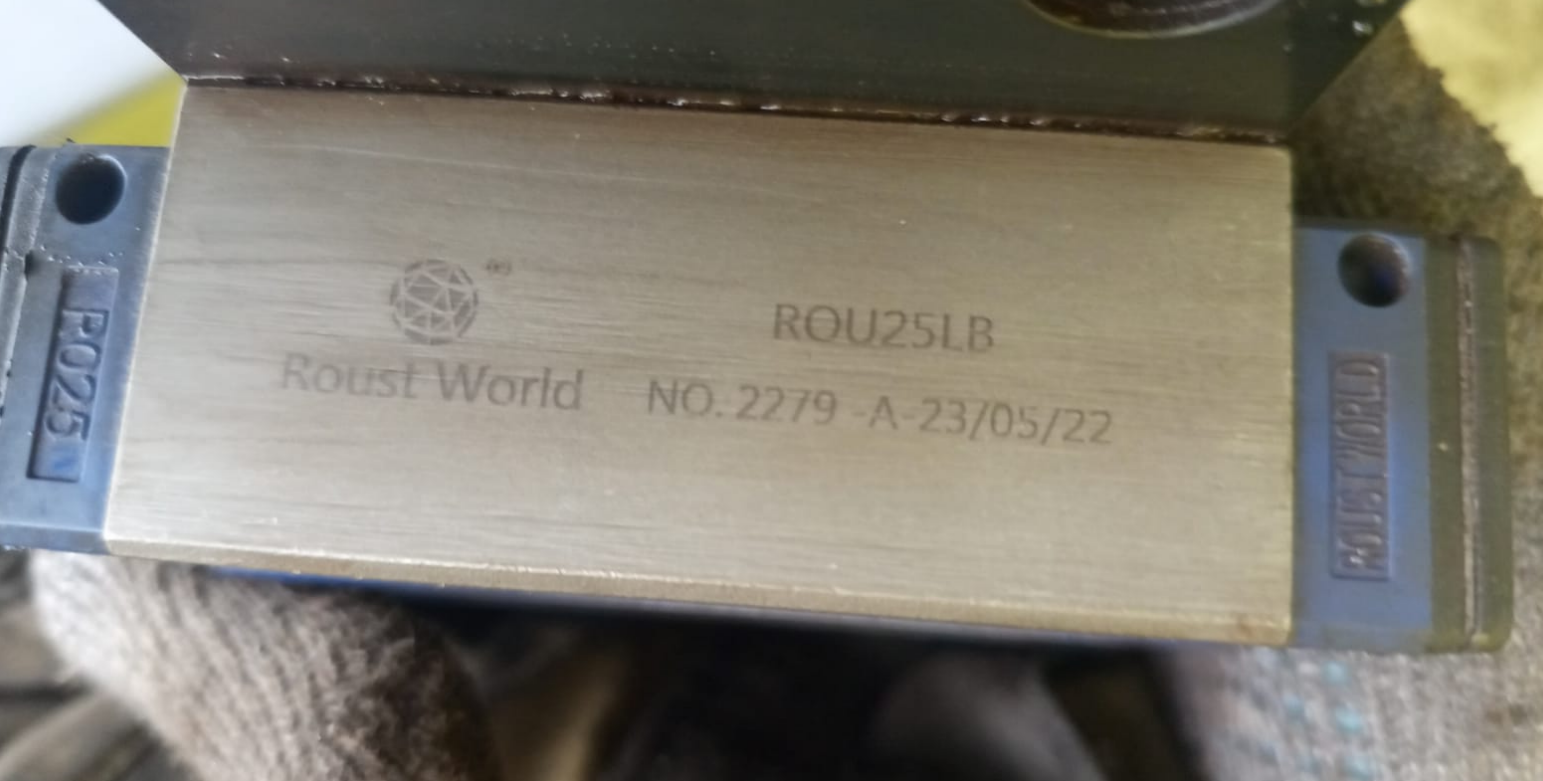 ROU25LB Линейный подшипник Roust World