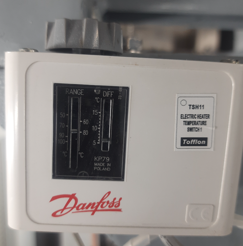 060L1126 Реле температуры KP79 DANFOSS