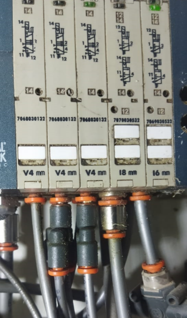 7068030132 Пневмораспределитель V4мм Metalwork